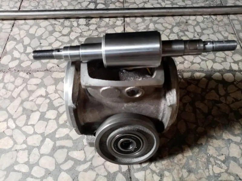 روتور الکتروموتور با یاتاقان روی پوسته